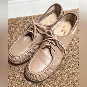 🎀 SAS women’s “Siesta” lace up loafer 10 narrow - color mocha 🎀